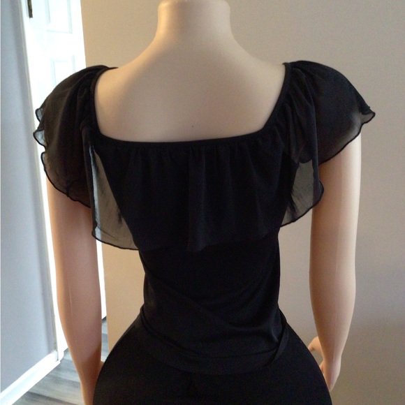 Cute Top - Picture 4 of 4